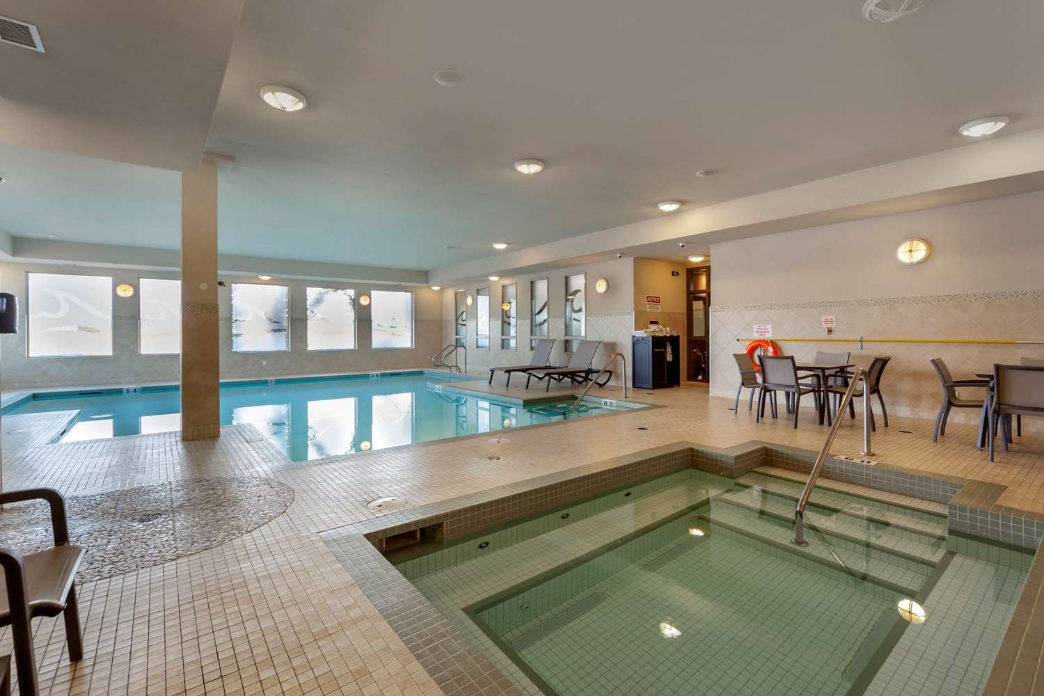 Best Western Plus Sherwood Park Inn and Suites 31/59