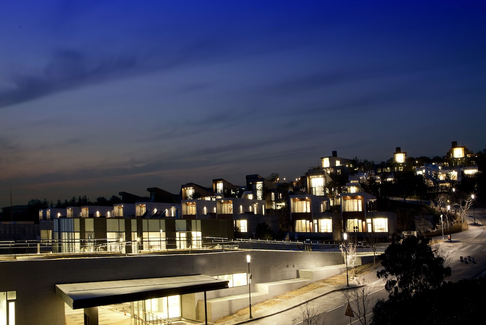 Lotte Resort Jeju Art Villas 44/50
