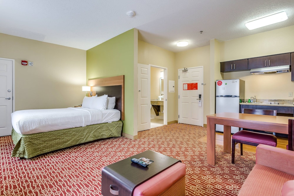 TownePlace Suites Dallas Bedford 11/34