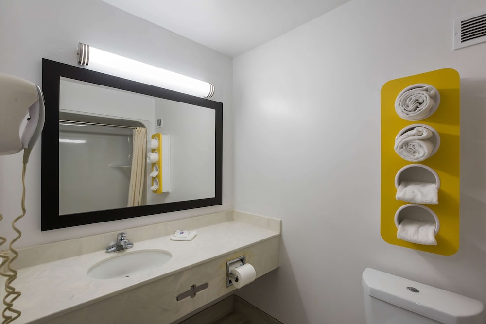Motel6 Suwanee GA - Gwinnett Center 34/60