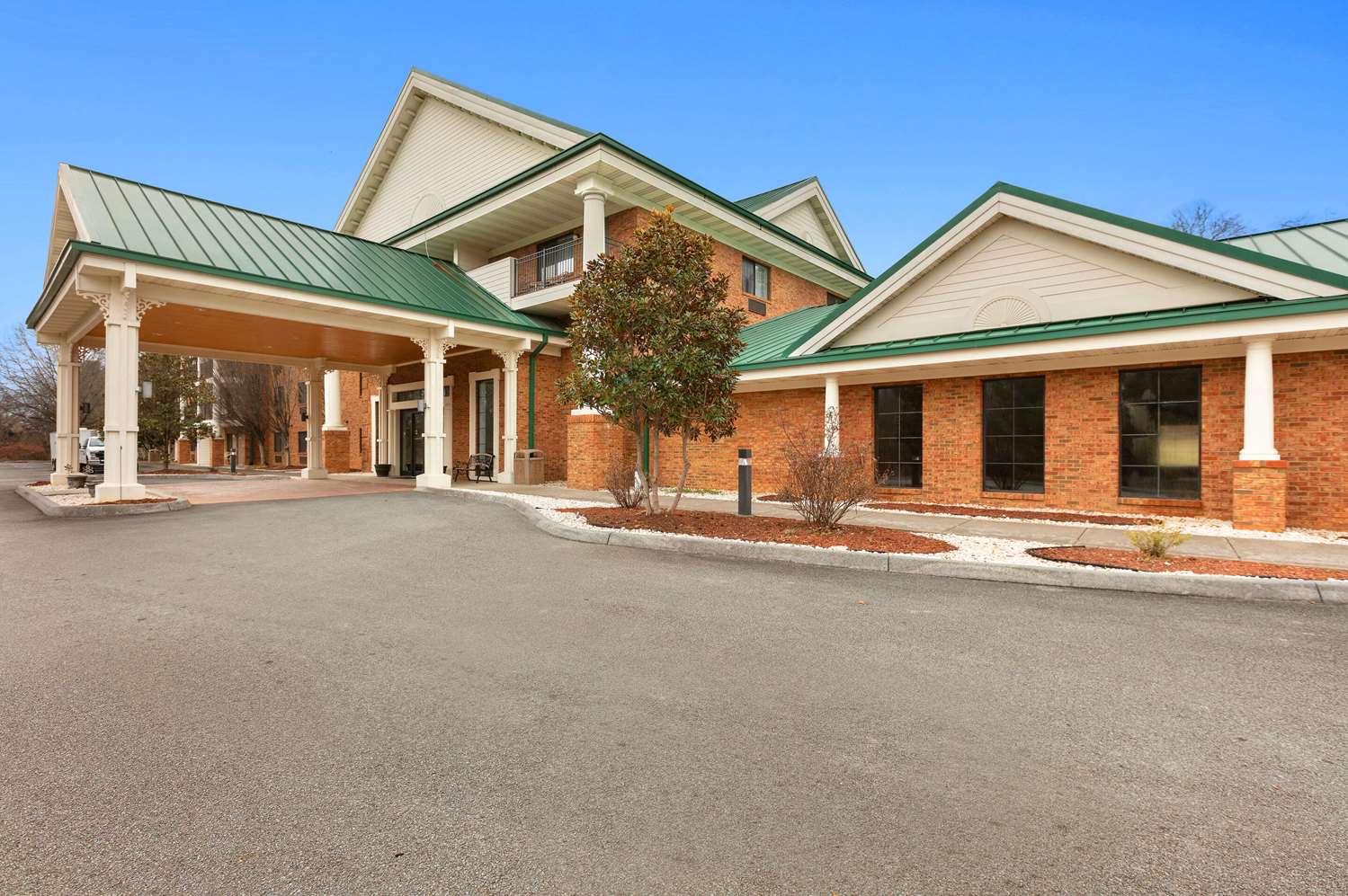 Country Inn & Suites by Radisson, Jonesborough-Johnson City West, TN 11/11