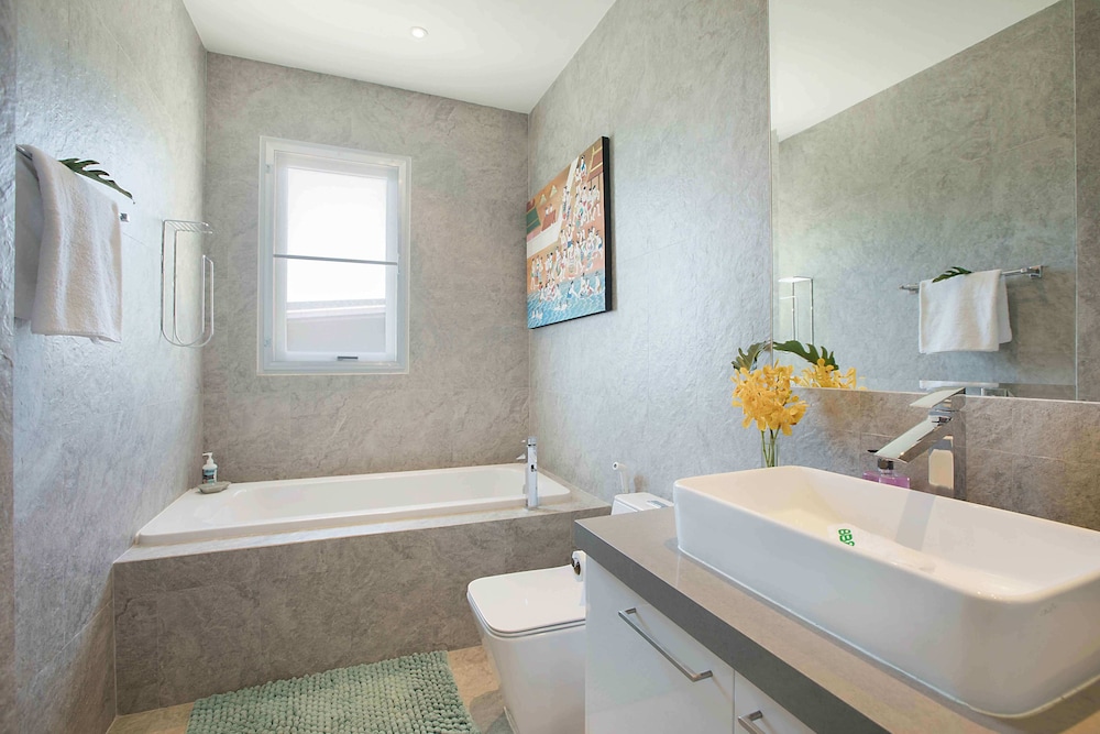 Samui Bayside Luxury Villas 50/50