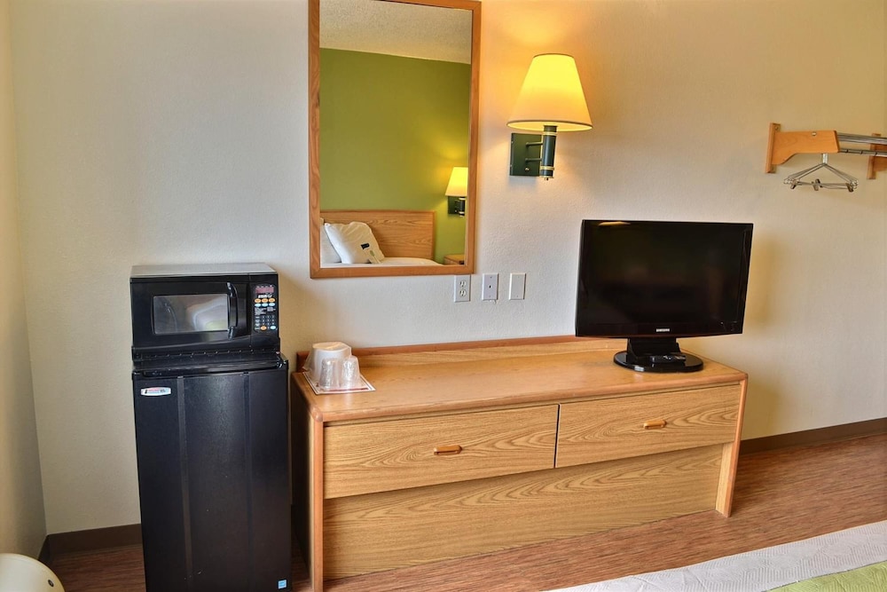 Motel6 Billings, MT - North 38/50