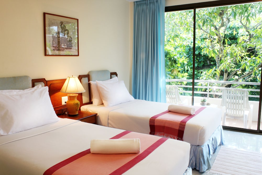 Baan Pron Phateep 24/50
