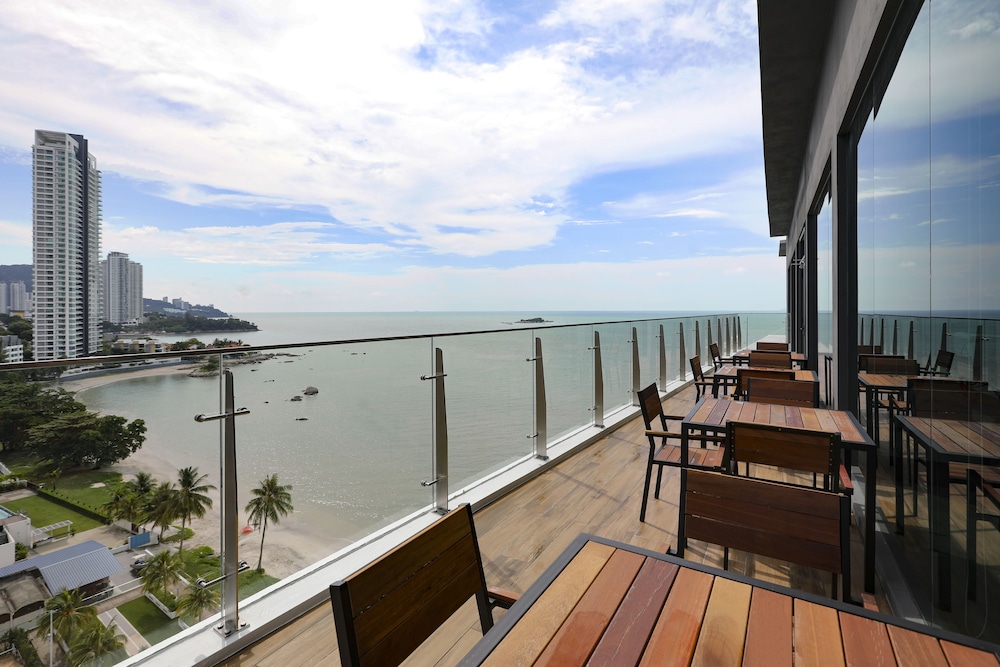 Hompton By The Beach Penang 47/52