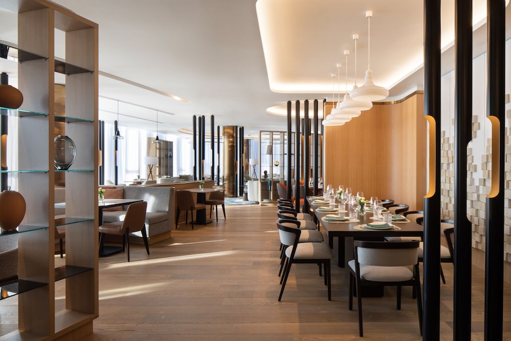 Tirana Marriott 34/50