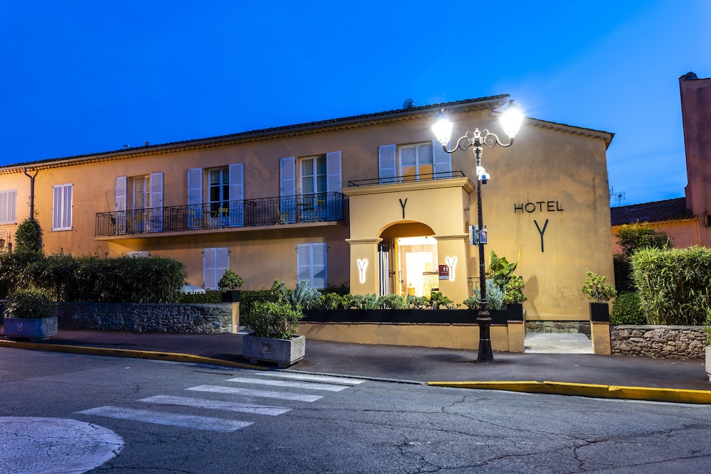 Hôtel Le Y 3/50