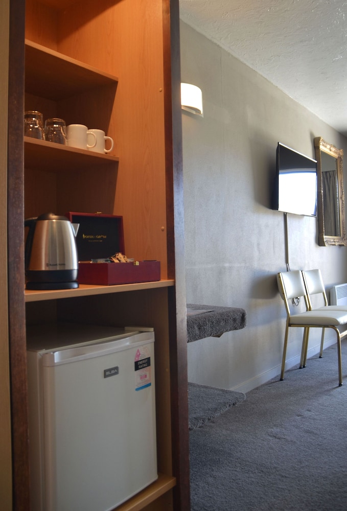 The Godley Hotel 29/50