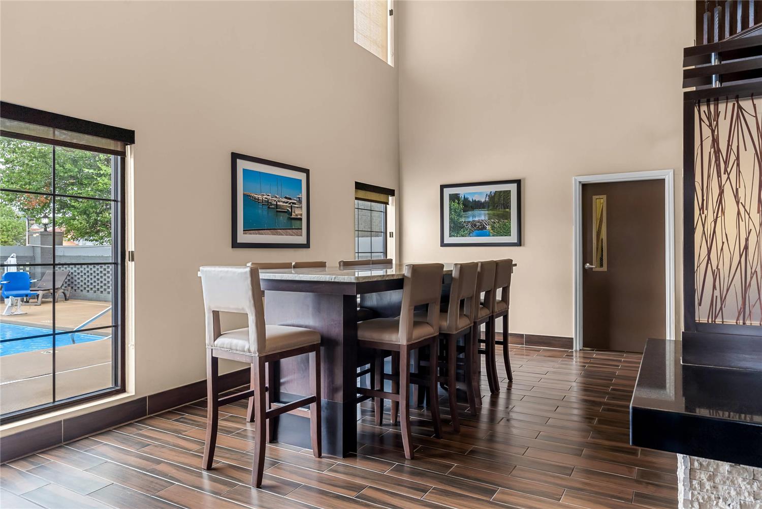 Comfort Suites Near Camp Lejeune 32/39