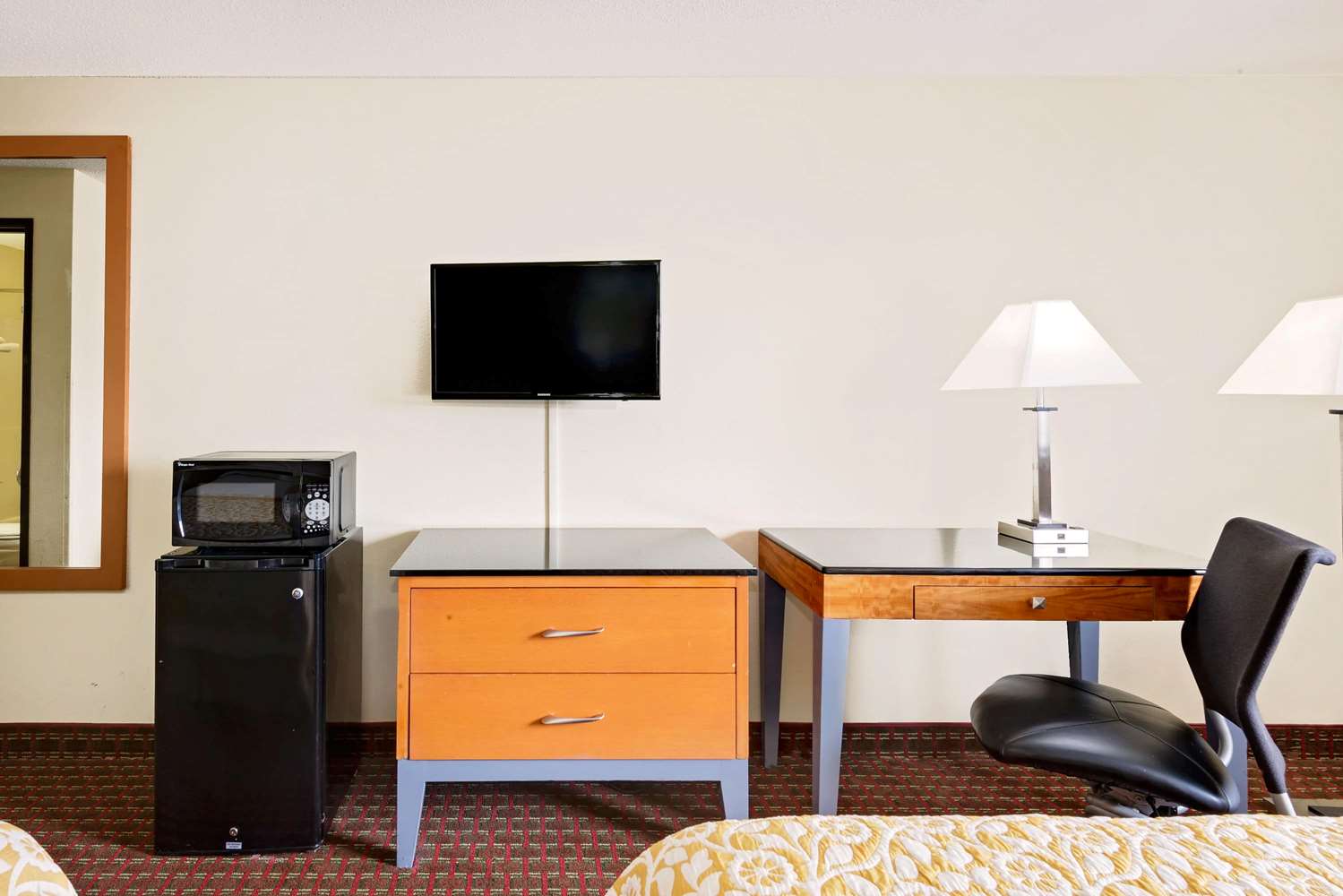 Days Inn by Wyndham Fort Dodge 24/27