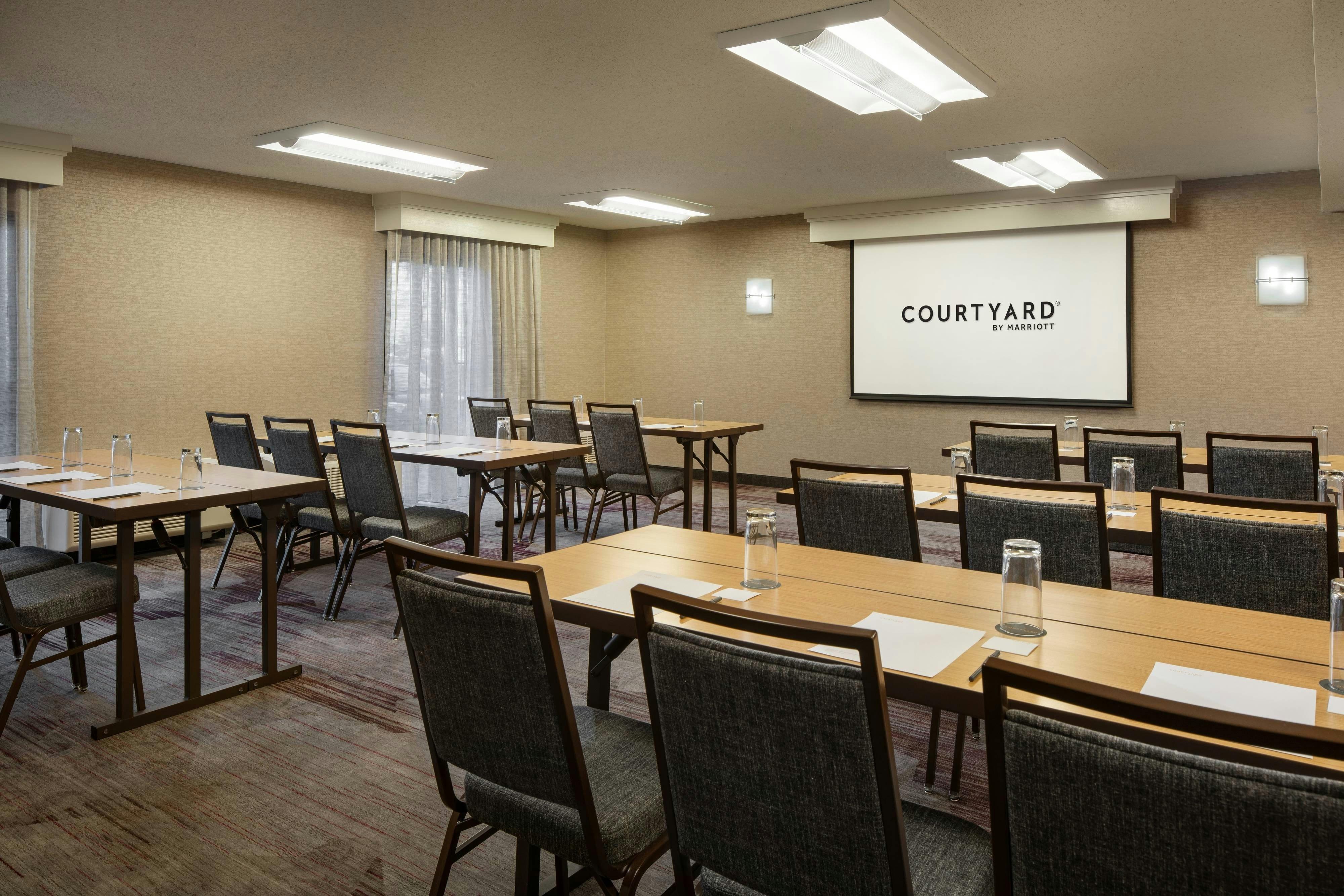 Courtyard by Marriott San Francisco Airport 15/17