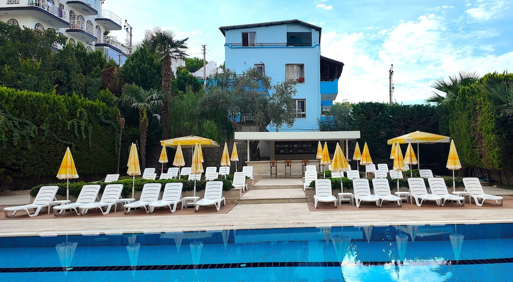 Happy Apart Hotel 35/40