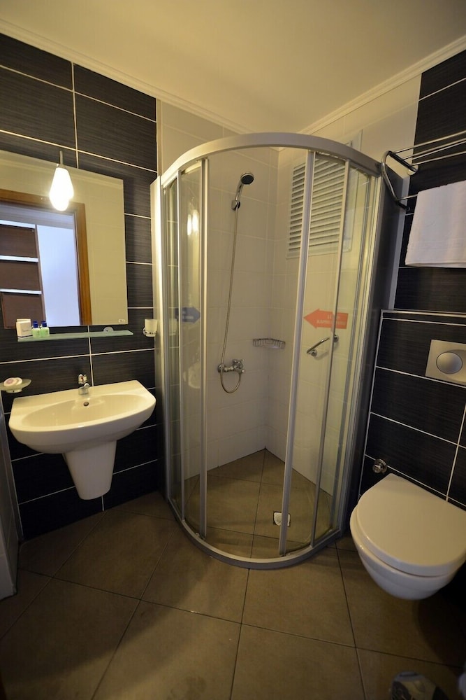 St Nicholas Park Hotel 26/26