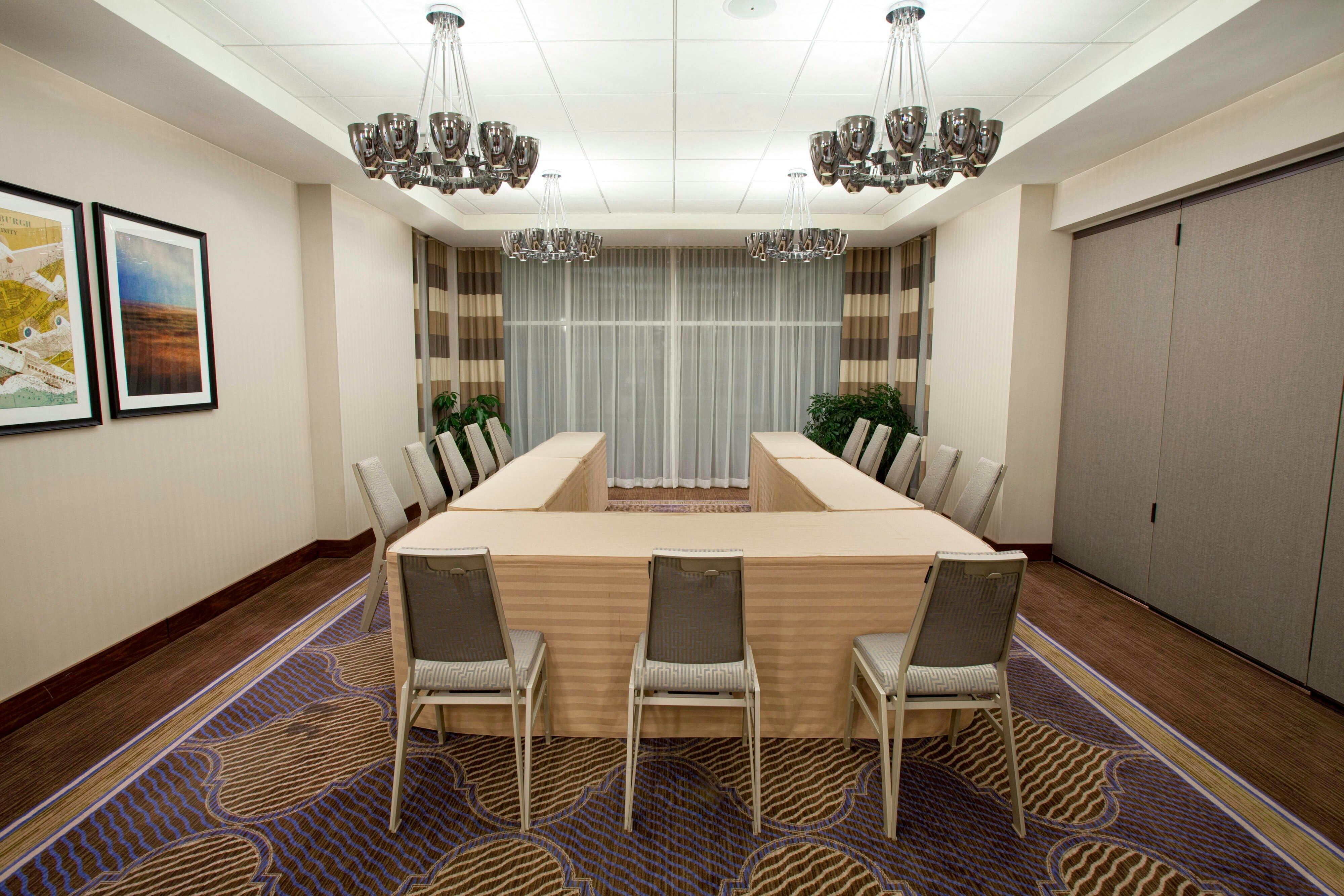 Sheraton Pittsburgh Airport Hotel 8/18