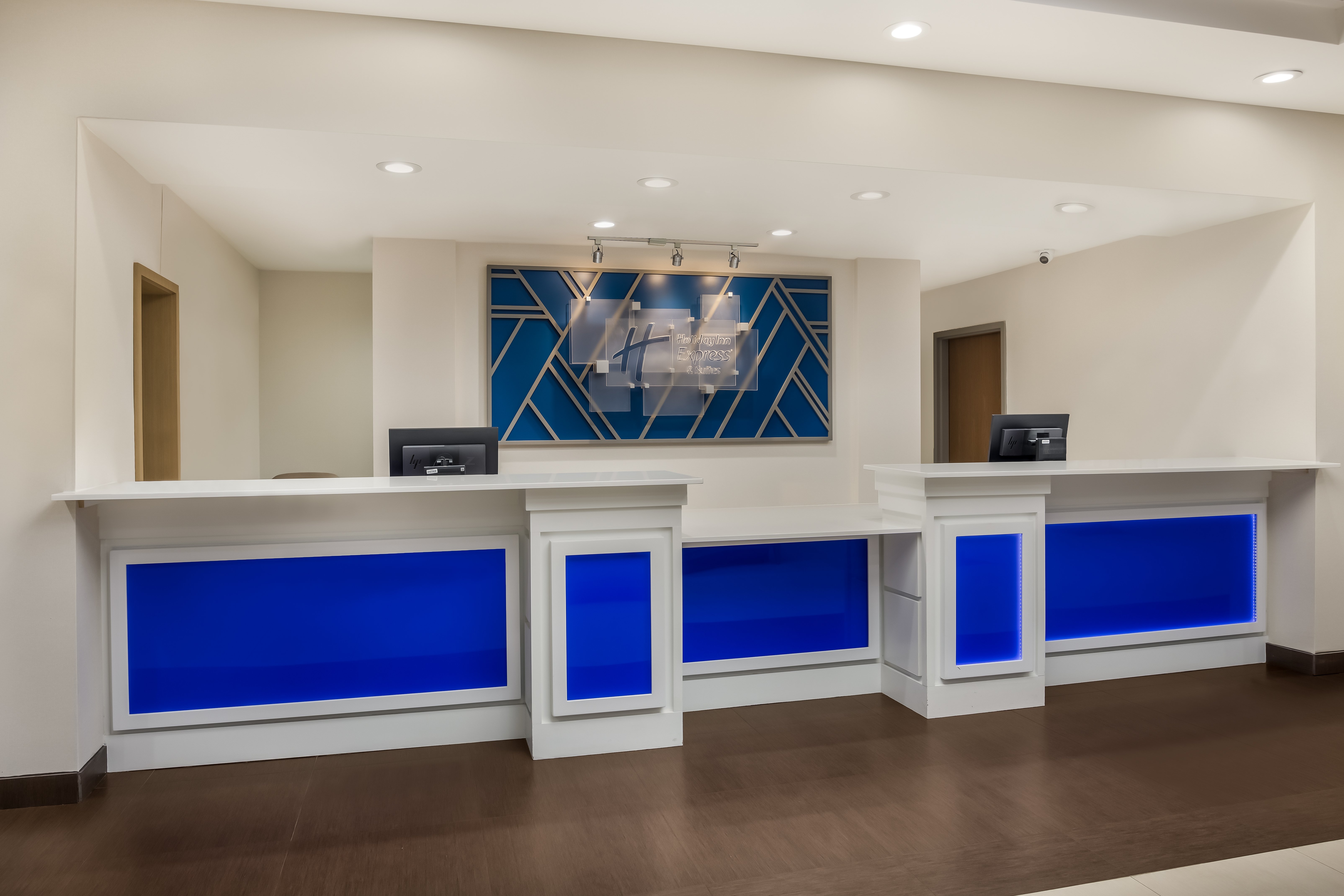 Holiday Inn Express Hotel And Suites Perry 2/48