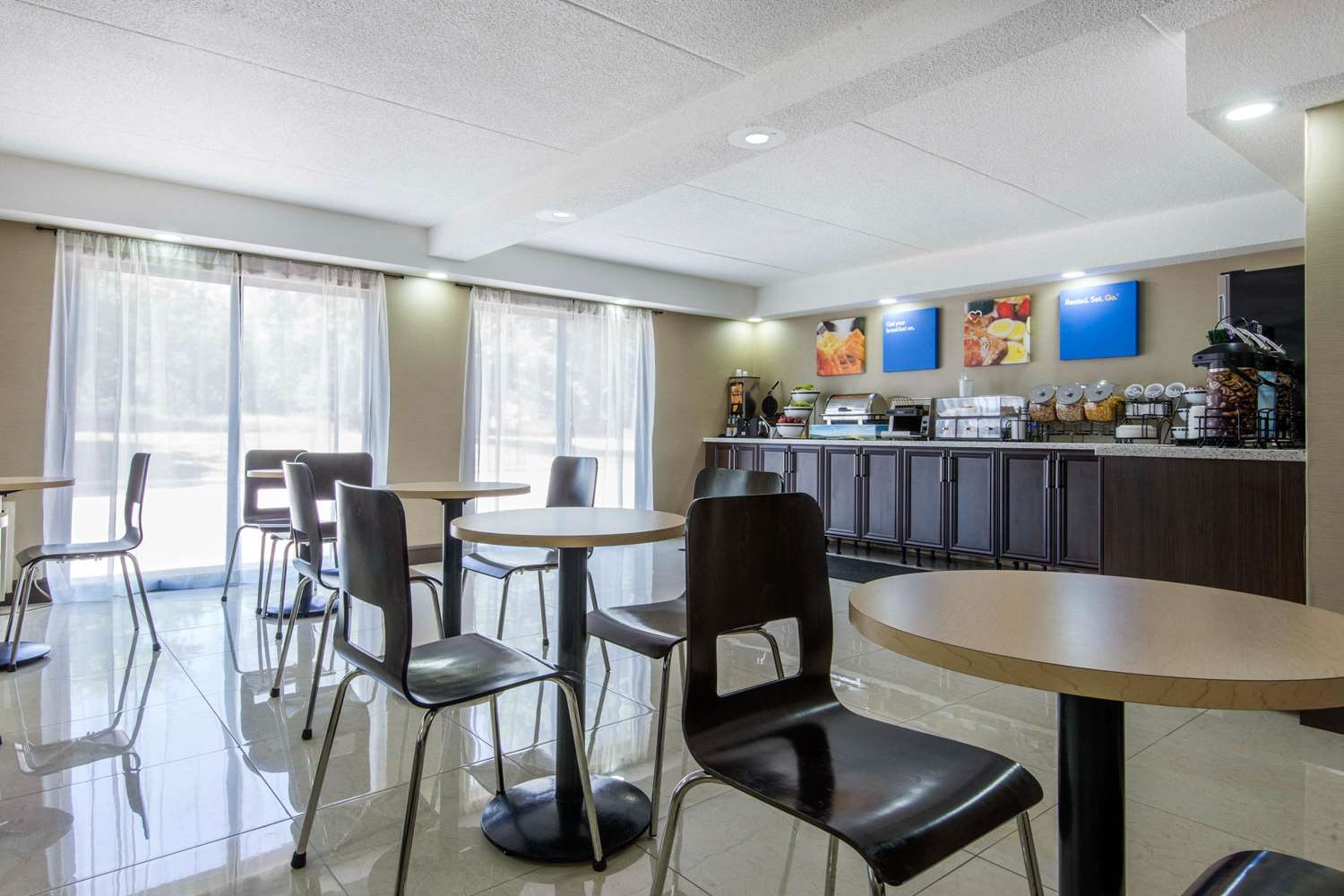 Comfort Inn North Bay, ON 18/24