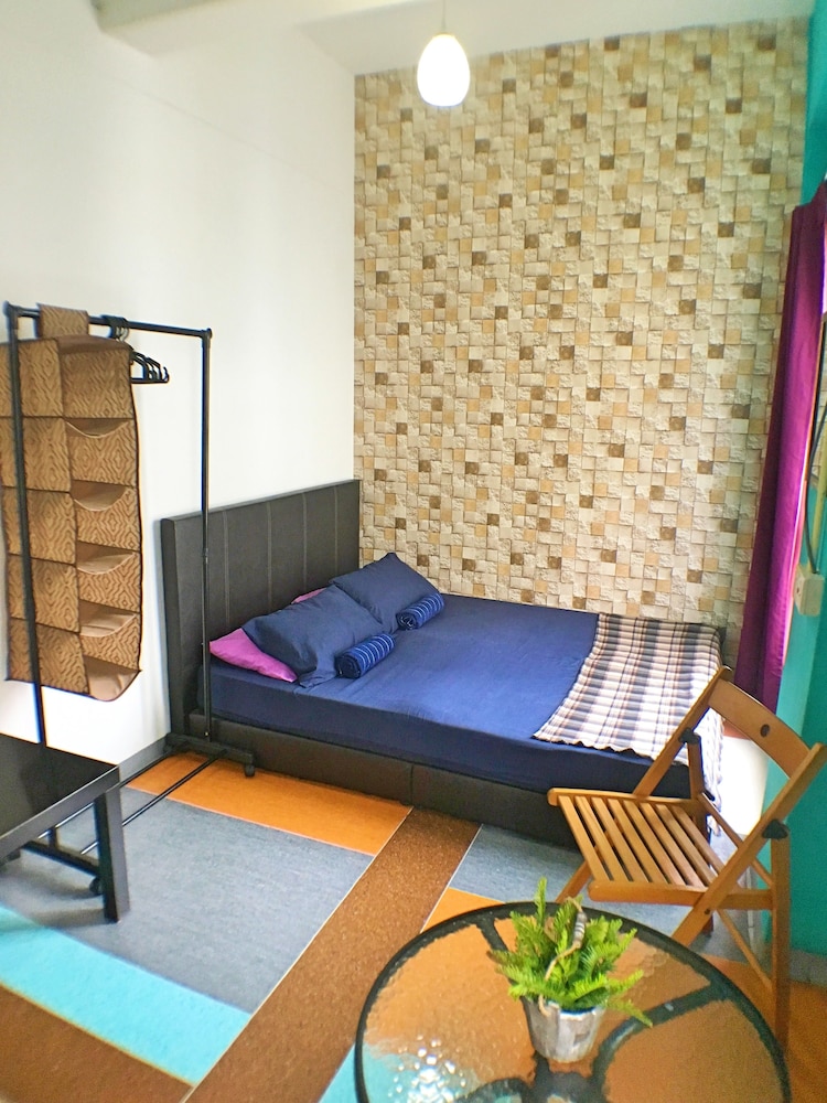 Lavender Guesthouse 56/62