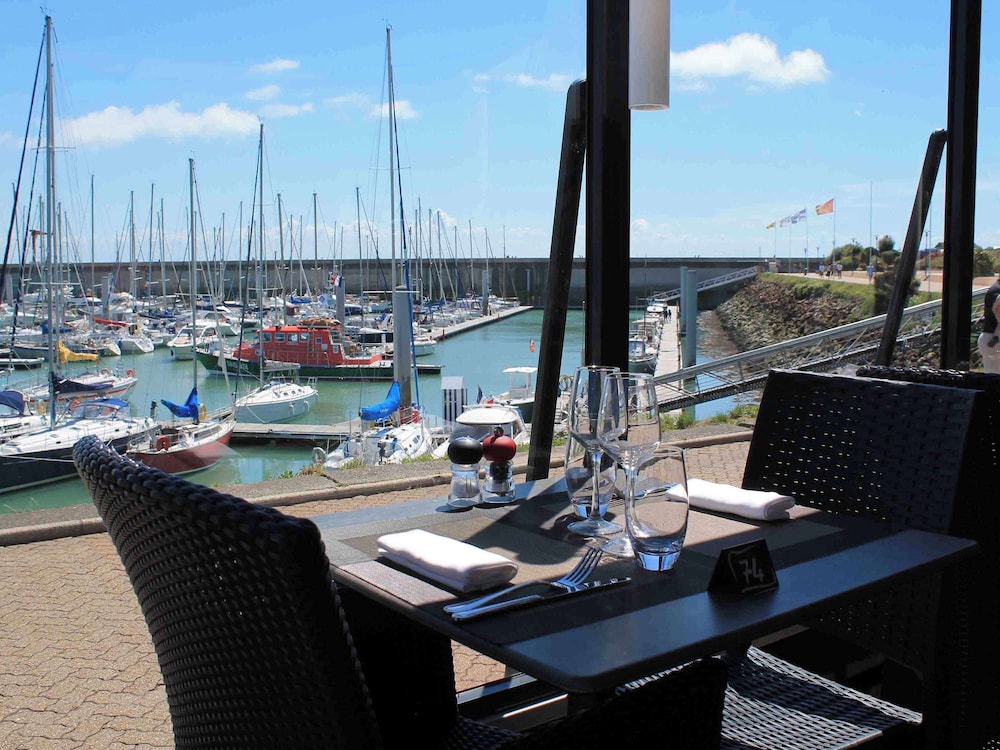 Ibis Granville Port De Plaisance 50/63
