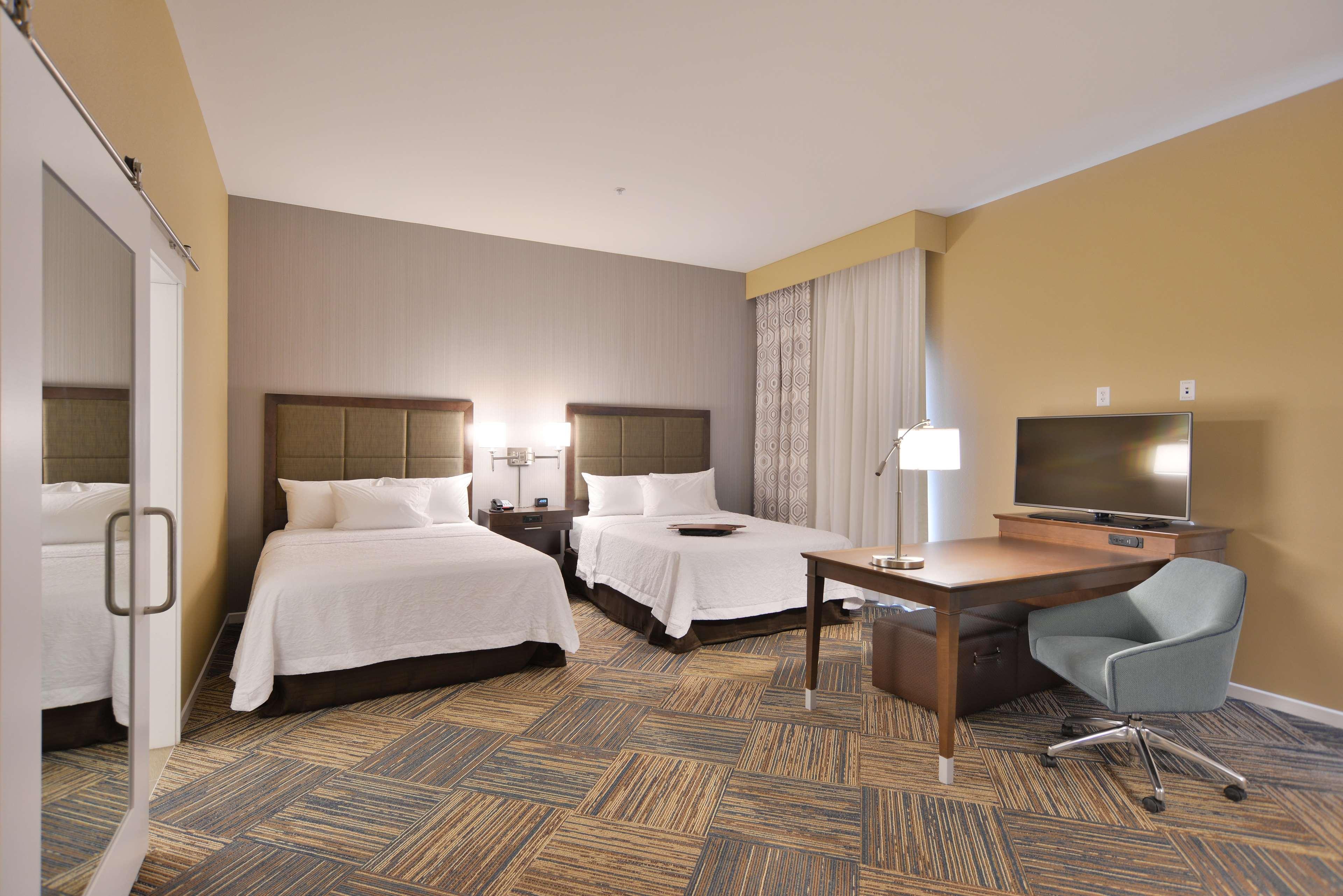 Room at HAMPTON INN SUITES CHIPPEWA FALLS WI, CHIPPEWA FALLS - WI