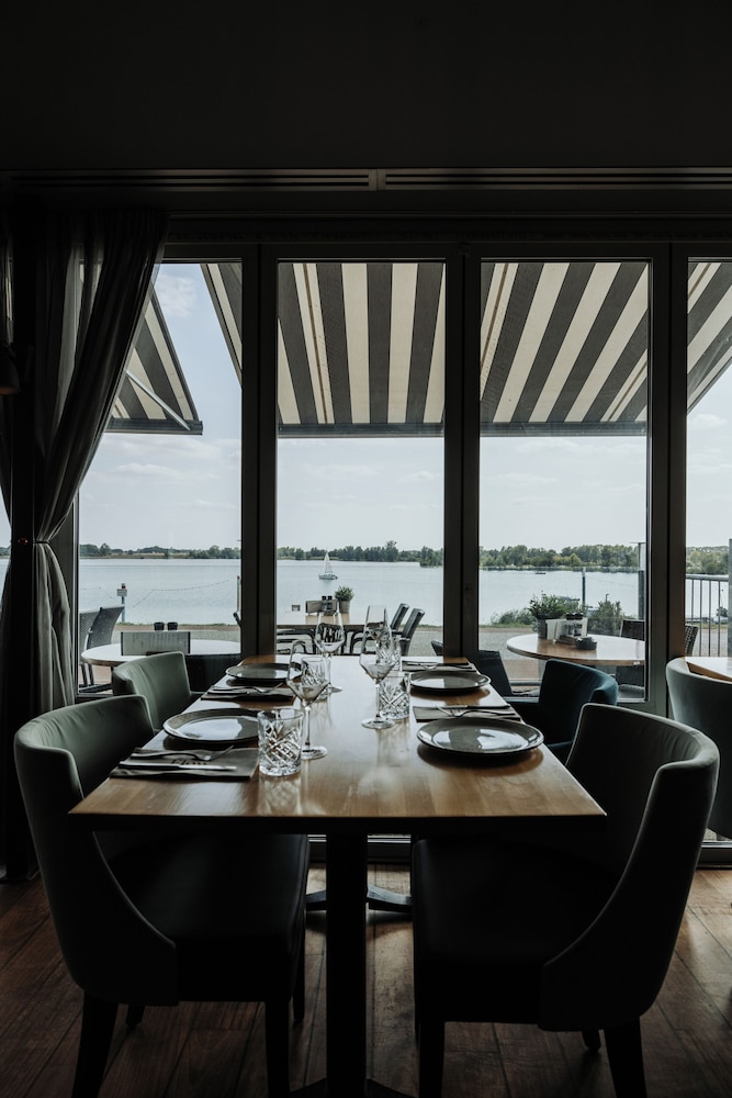 HOTEL RESTAURANT ZALEN HOOGEERD 37/49