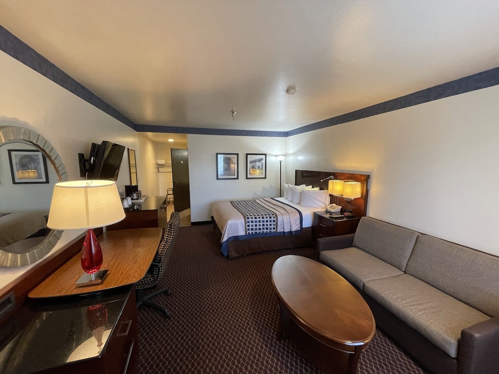 Oakridge Inn 26/53