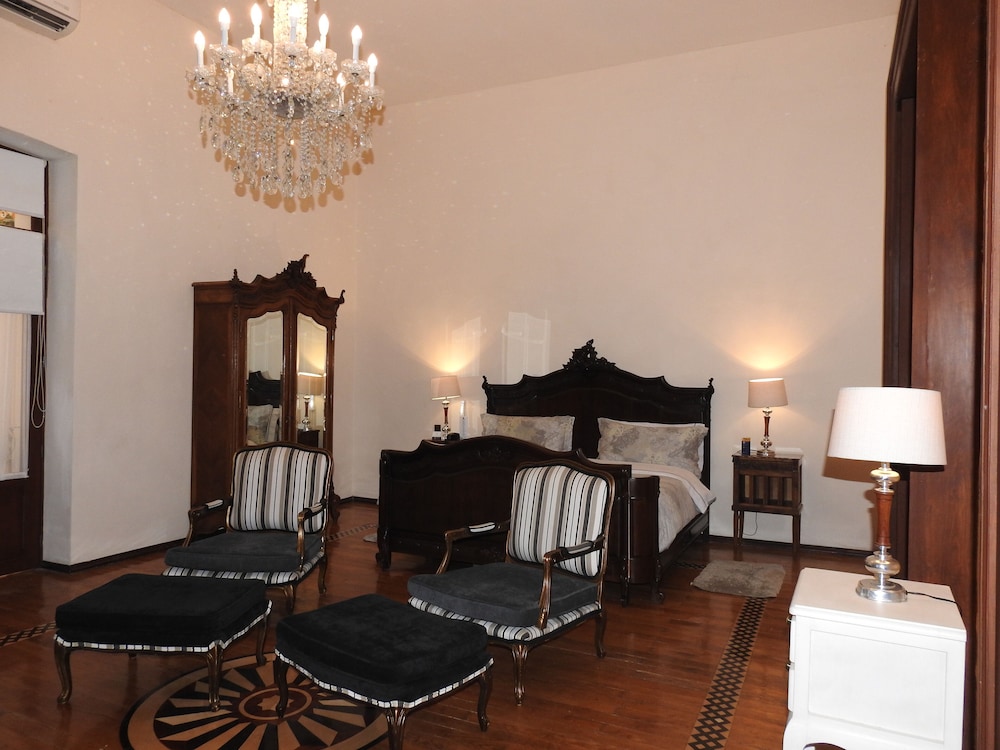 Hotel Marques del Angel 43/60