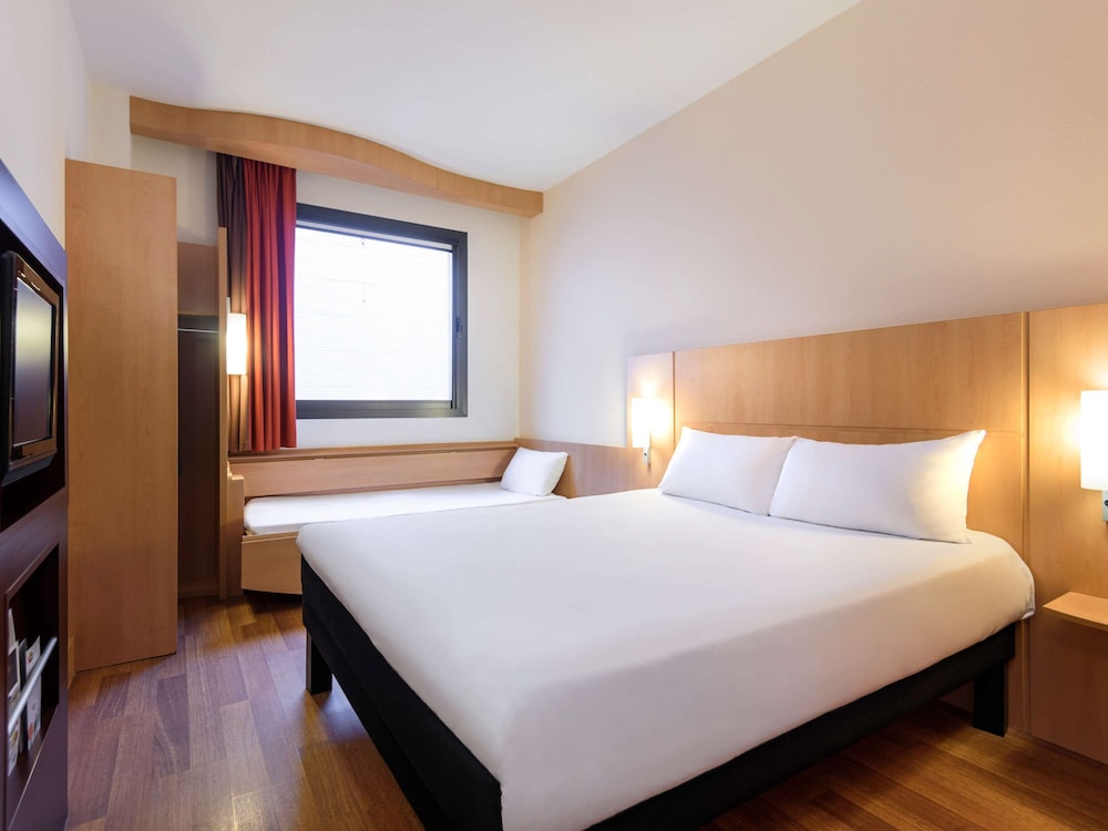 Ibis Bayonne Centre 21/74