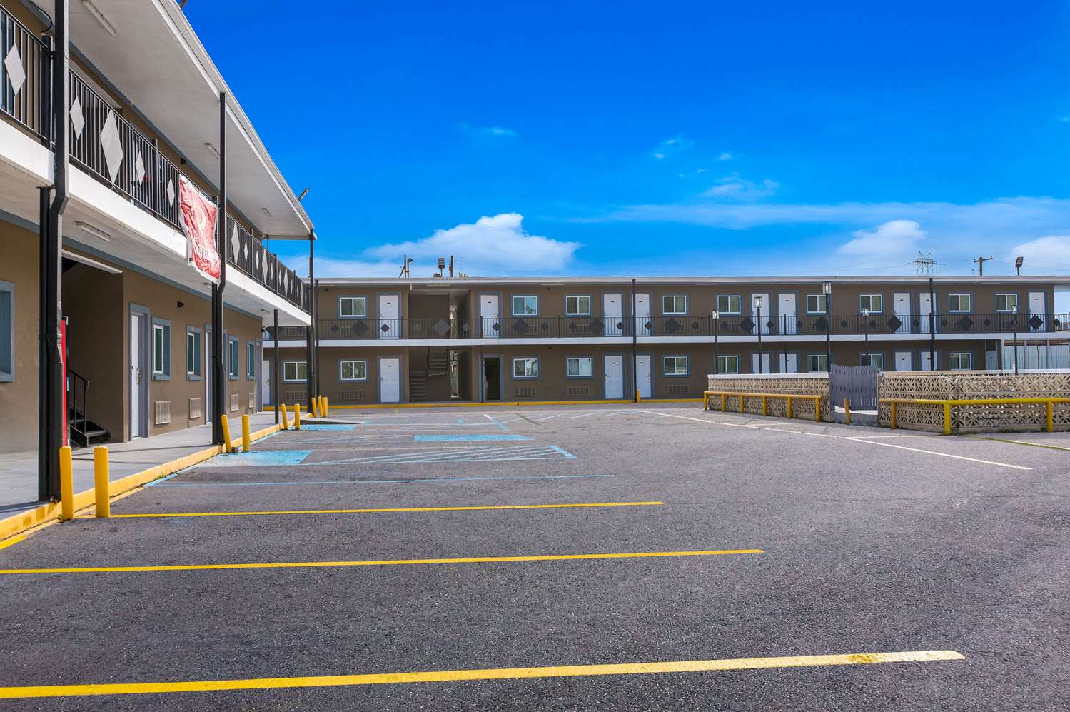 Econo Lodge Gretna - New Orleans 16/22