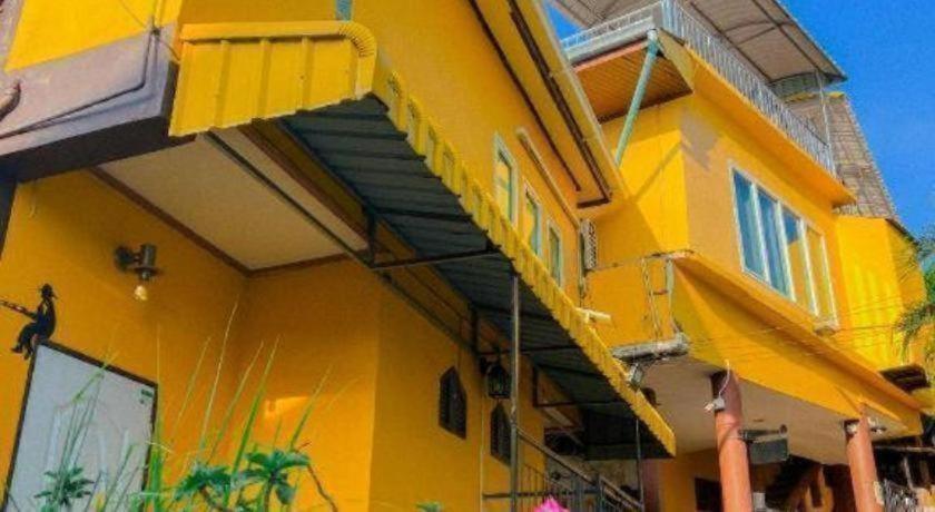Yellow House Koh Sichang 4/63