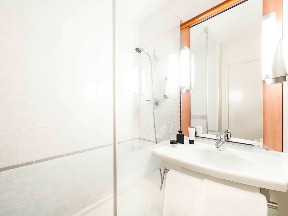 Ibis Chatellerault 12/31