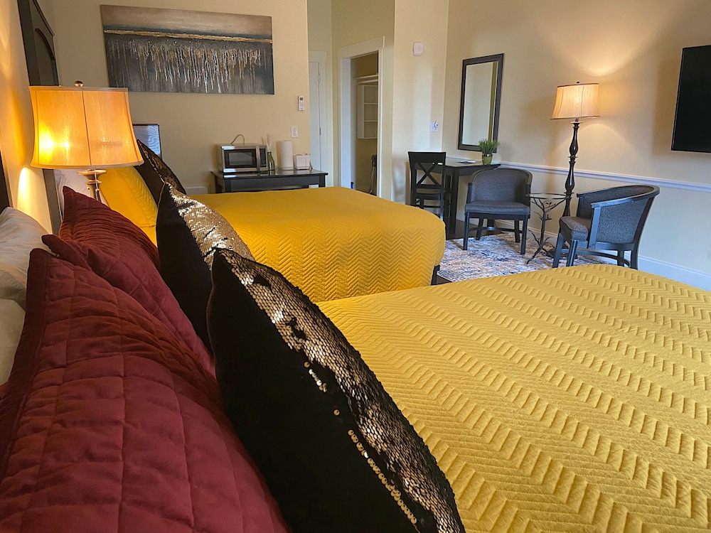 30 A Suites 66/79