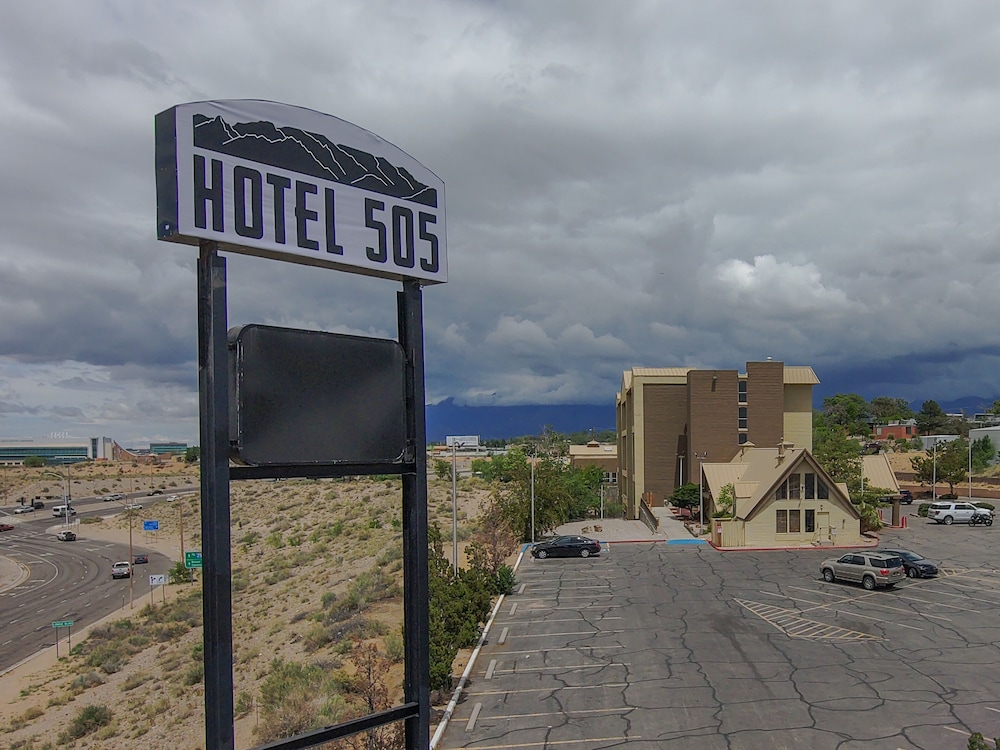 Hotel 505 36/49