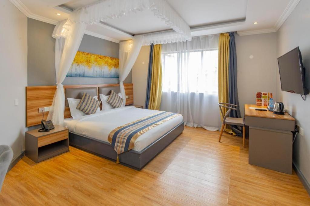 Raha Suites 6/45