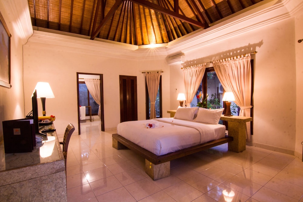 Villa Unggul 12/50