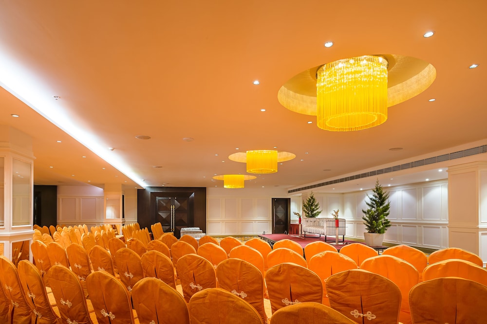 TGI Grand Fortuna - Hosur 8/45