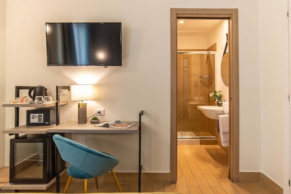 94rooms Vatican Vigliena 64/71
