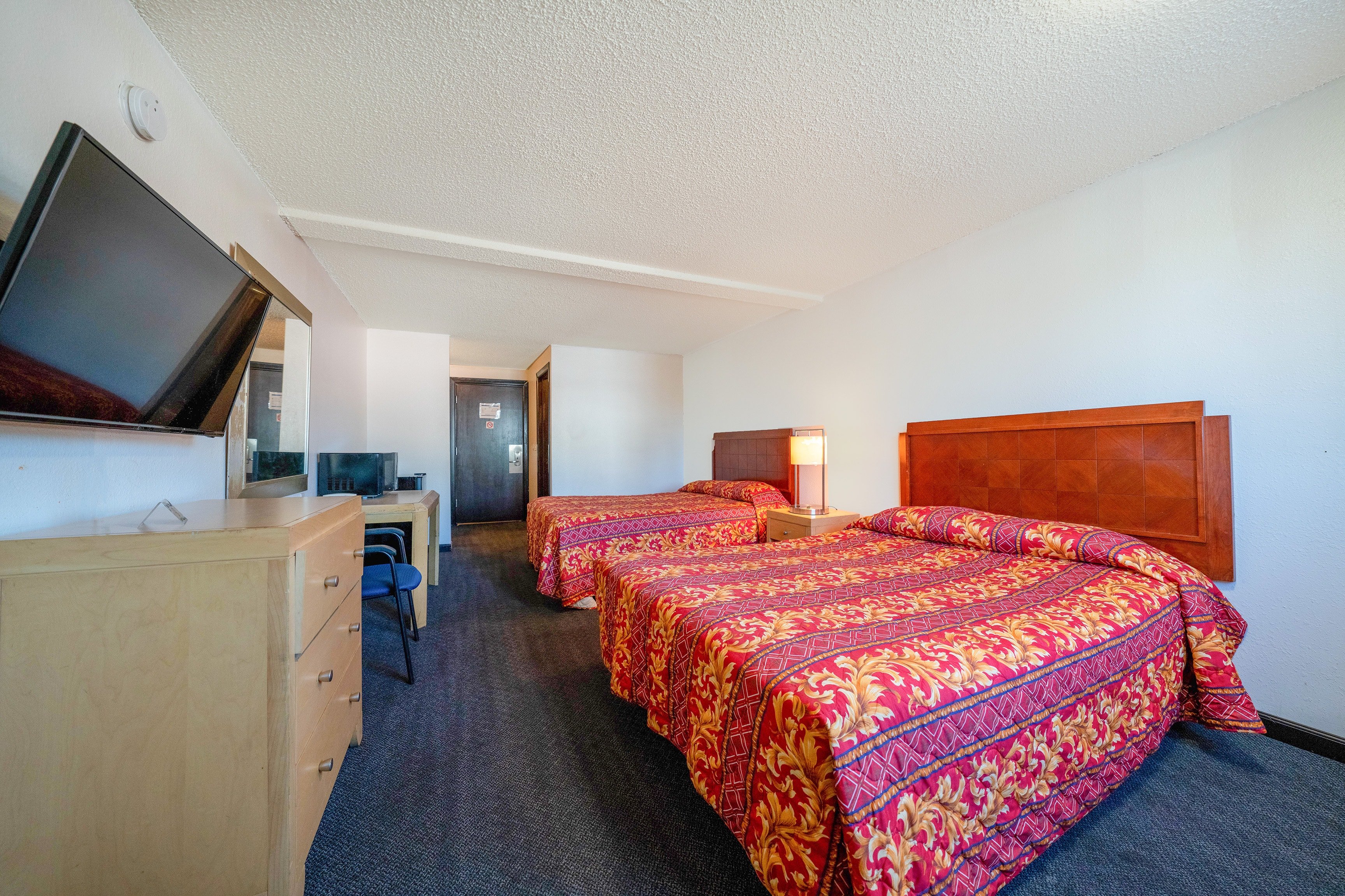 2 Queen Bed