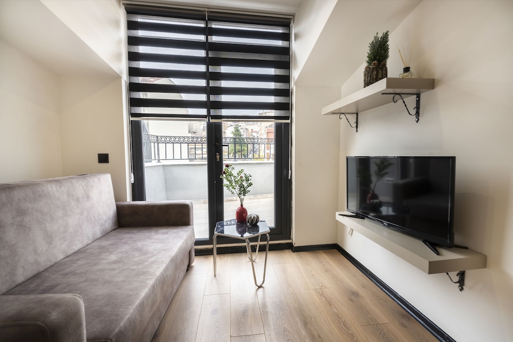 Global Suites Hotel 48/65