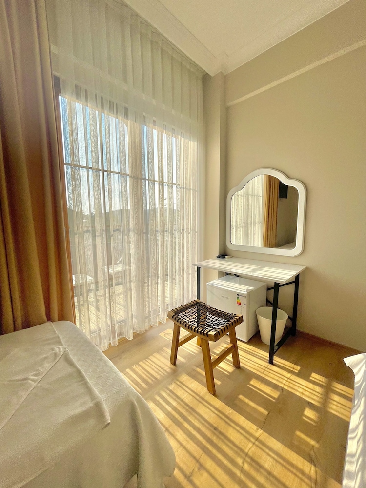 Cennet Hotel 21/46