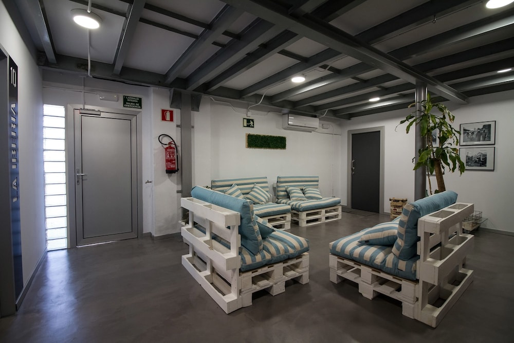 All Iron Hostel 22/50