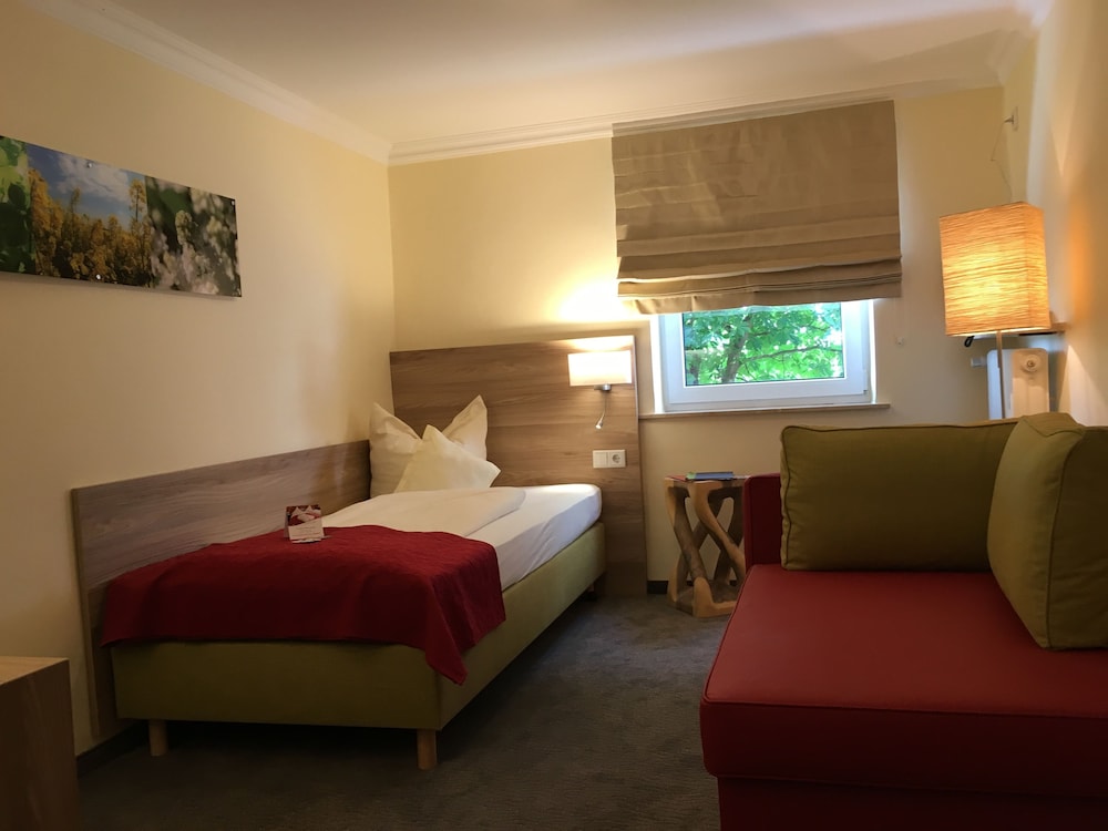 AKZENT Hotel Murrer 18/63