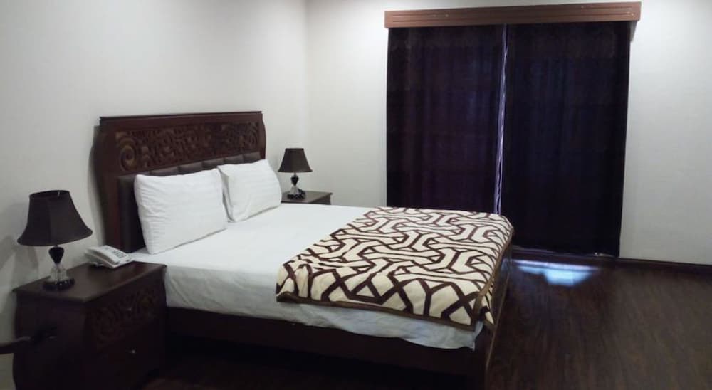 Grand Millennium Hotel Lahore (Local) 27/41