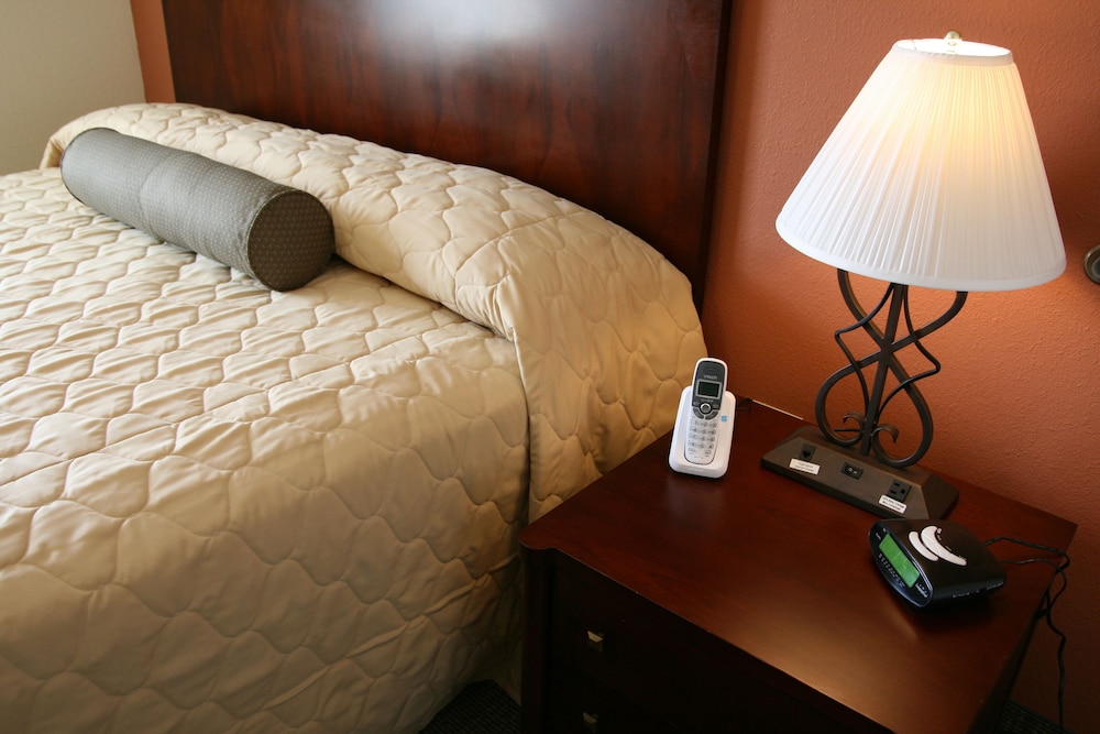 Affordable Suites Mooresville/Lake Norman 6/25