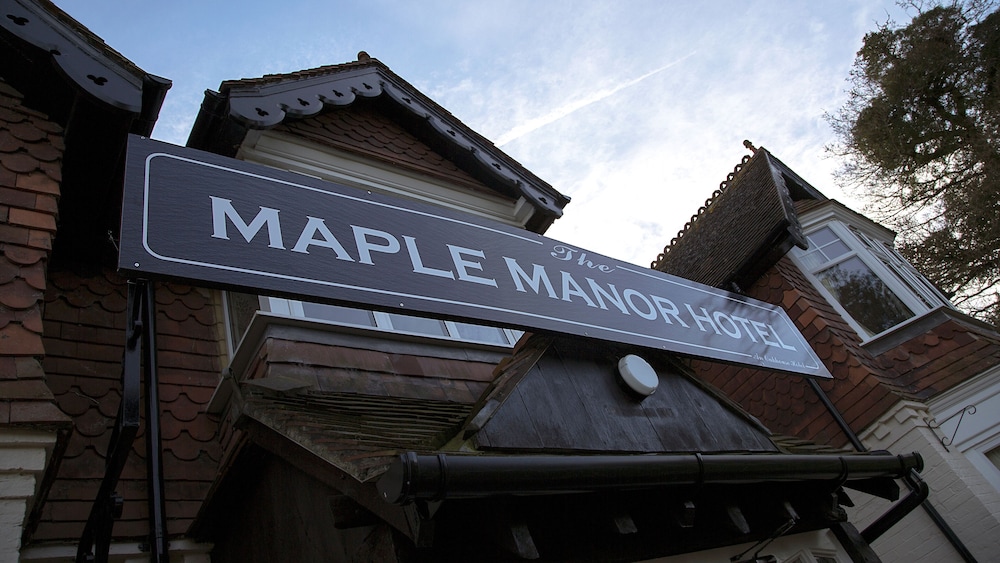 The Maple Manor Hotel 1/30