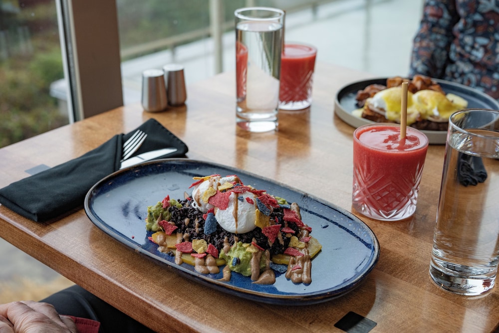 Long Beach Lodge Resort 53/72