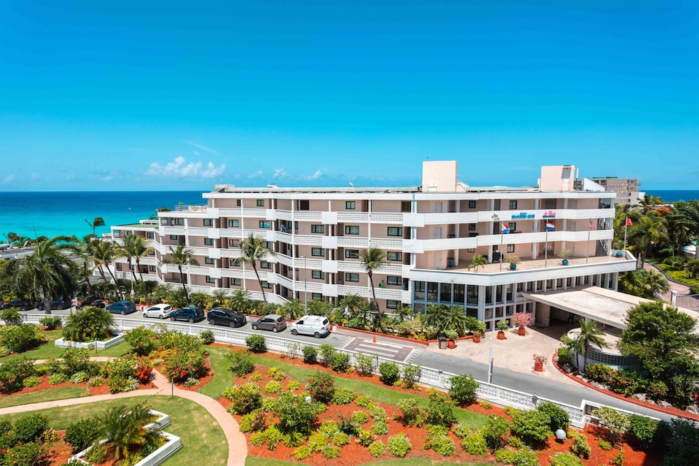 Royal Islander Resort La Plage 1/50