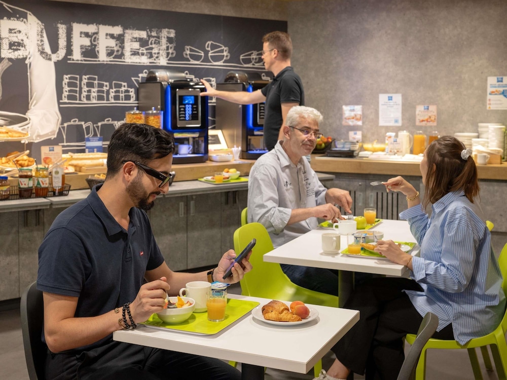 IBIS BUDGET LYON CALUIRE CITE INTERNATIONALE 38/57