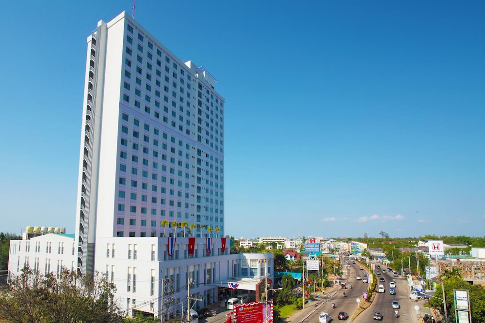 钻套房酒店(Diamond Plaza Hotel Suratthani) 图片5