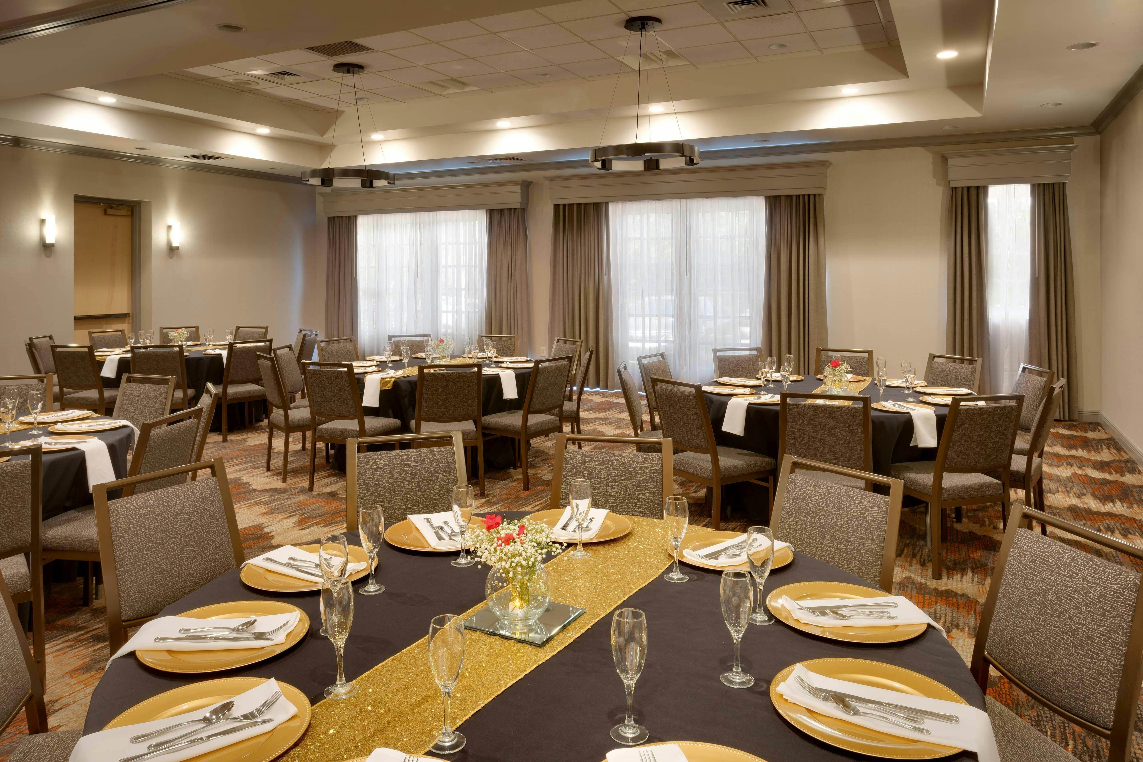 Courtyard by Marriott Albuquerque 14/15