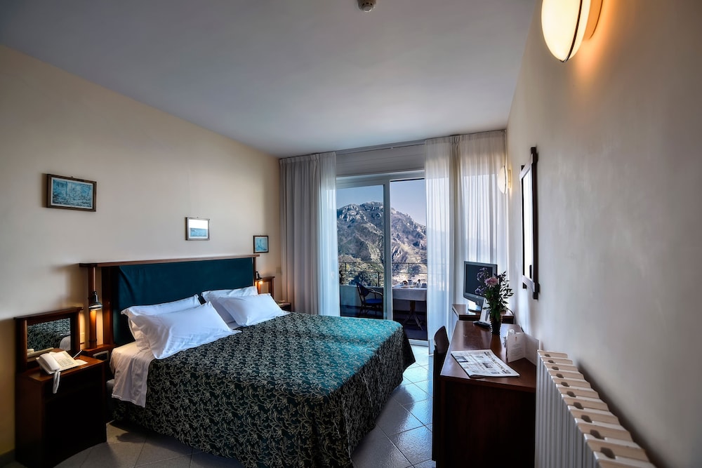 Hotel Graal 18/74